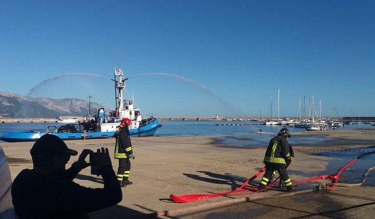 Arbatax, minaccia bomba tramite telefonata anonima. La complessa esercitazione che ha avuto luogo stamattina