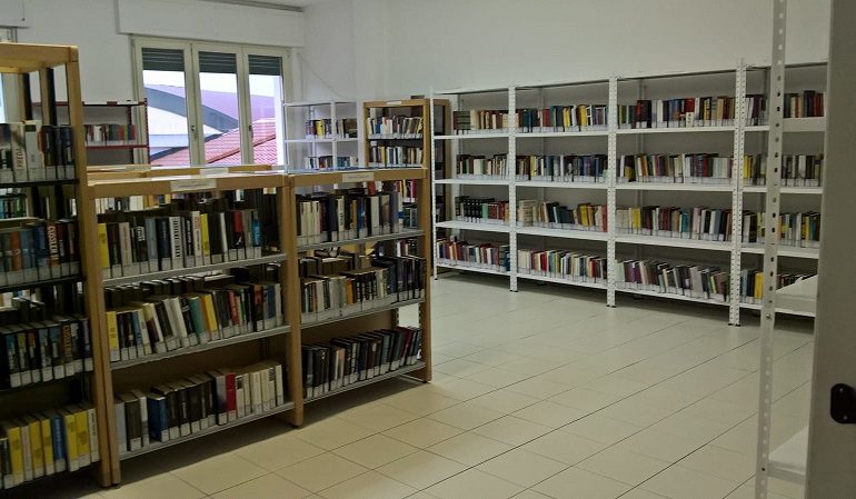 (FOTO) Inaugurata a Bari Sardo la Biblioteca intitolata al letterato bariese Berto Cara