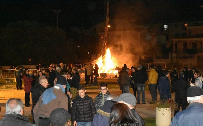 Benedizione degli animali, falò, musica e divertimento: a San Giorgio si festeggia S.Antonio Abate