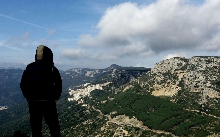 Le foto dei lettori. La vista da Baunei nello scatto di Elena Piras