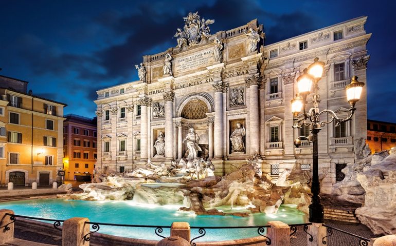 Fontana di Trevi: le monetine non più alla Caritas ma per manutenzione. Sapete di che cifra si tratta all’anno?