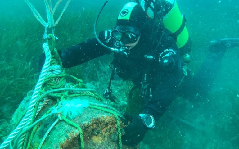 Marina Militare, i Palombari del Comsubin neutralizzano quattro bombe in profondità