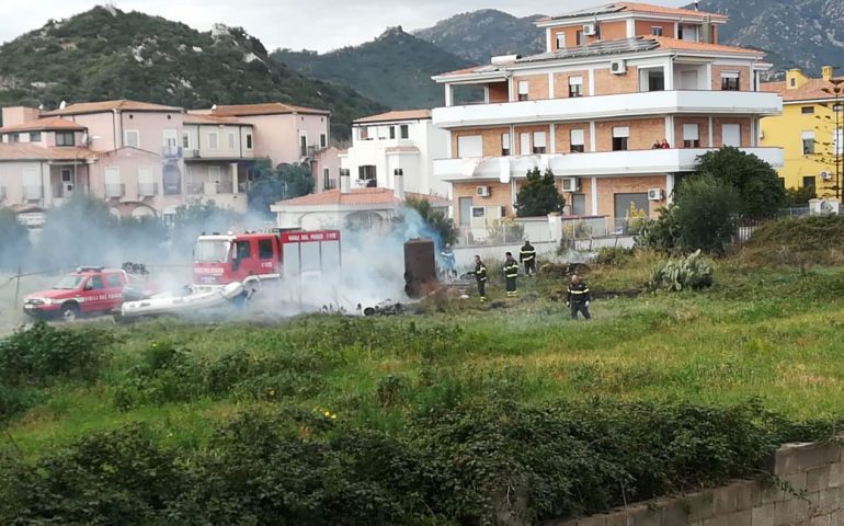 Tortolì, incendio in via Caprera. I Vigili del fuoco domano le fiamme