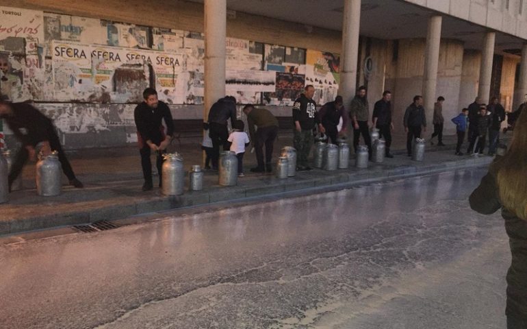 (VIDEO E FOTO) I pastori di Seui si uniscono alla protesta sul prezzo del latte