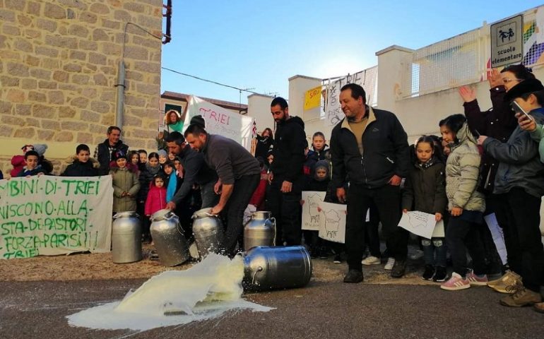 Triei in protesta, tutta l’Ogliastra unita in solidarietà ai pastori