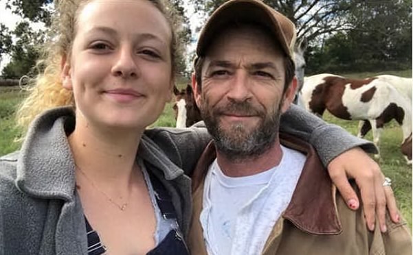 Il ringraziamento commovente della figlia di Luke Perry con un post su Instagram