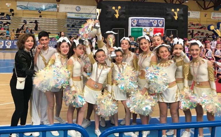 Campionato nazionale di cheerleading: la Magic Dance School di Tortolì incanta Cervia
