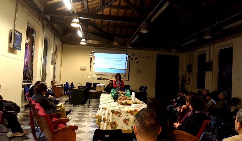 Metafore culinarie per arrivare alla serenità: ieri a Lanusei il primo dei quattro incontri “Aggiungi un posto a tavola”