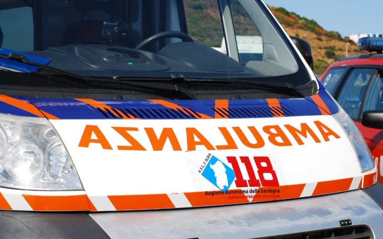 Tragedia in viale Monastir: 74enne colpito da un malore muore alla guida della sua auto