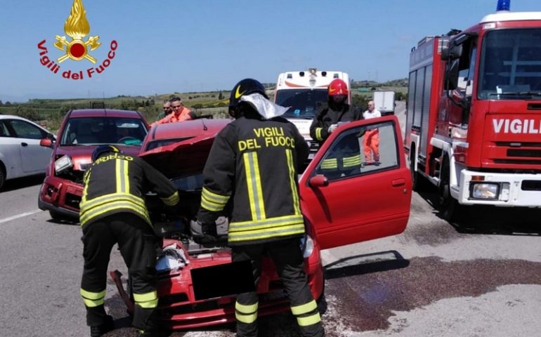 Incidente stradale sulla SS 125: coinvolte due auto. Ci sono feriti