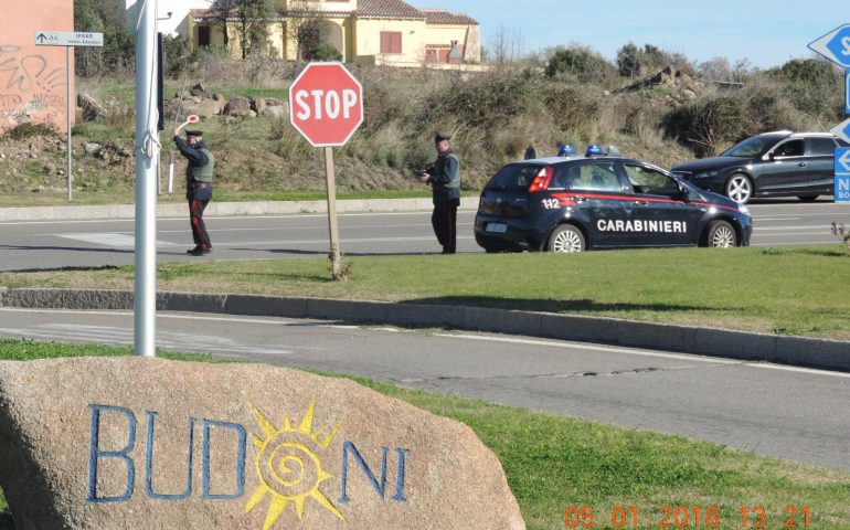 Budoni, cercano di truffare il parroco del paese facendo leva sul suo buon cuore. Coppia nei guai