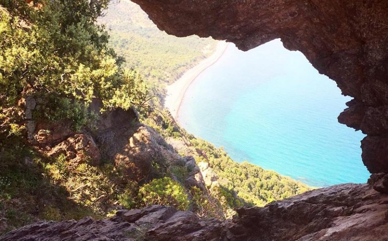 Le foto dei lettori. Panorami mozzafiato: Sa Perda Stampada, perla d’Ogliastra