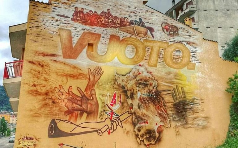 “Vuoto”, il nuovo murale di Manu Invisible realizzato a Orgosolo per i 50 anni della rivolta di Pratobello