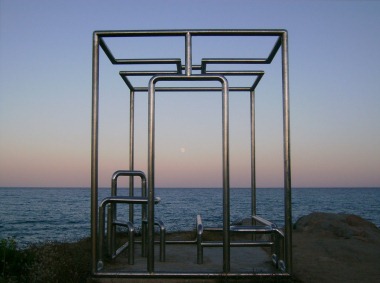 Lo sapevate? L’installazione “Cella osservatorio di stella” di Orrì paragona il prigioniero all’isolano