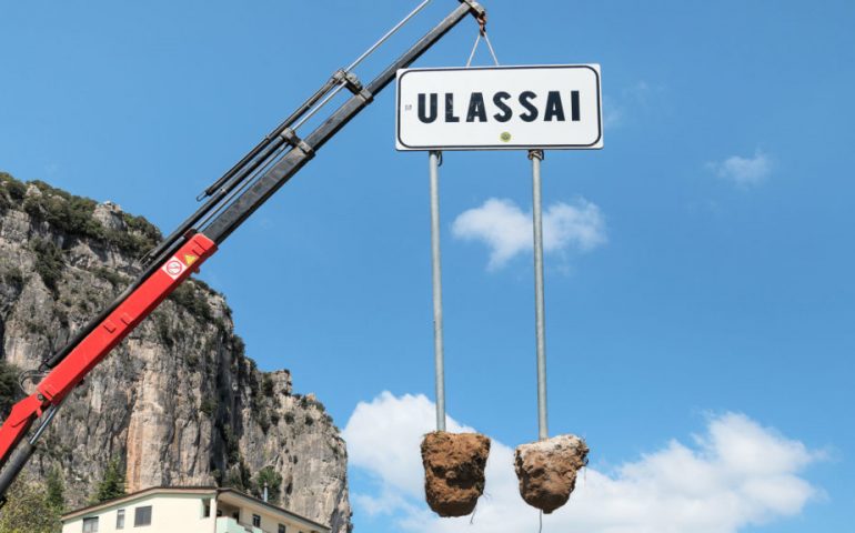 Il paese di Ulassai si sposta a Roma per testimoniare il legame tra Maria Lai e le sue radici