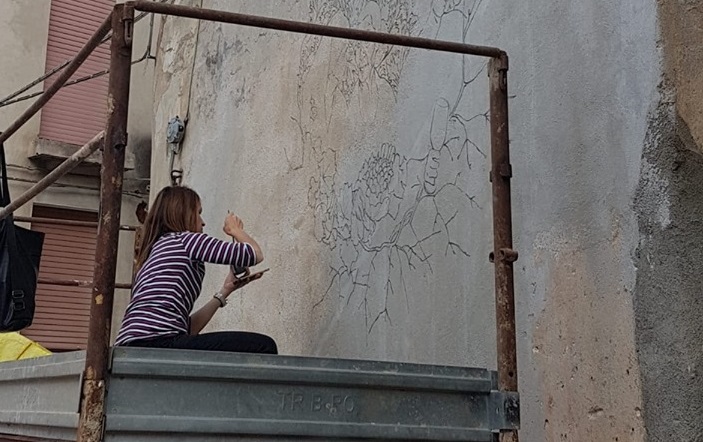 L’artista Michela Casula a Jerzu per la realizzazione di un nuovo murale