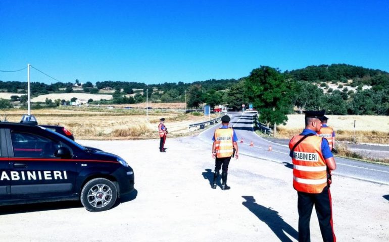 Ubriaco alla guida travolge un tortoliese in moto. Denunciato dai carabinieri