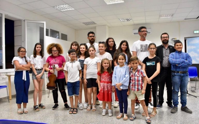 Scuola civica di musica per l’Ogliastra. Piccoli talenti crescono e incantano Bari Sardo con il saggio finale