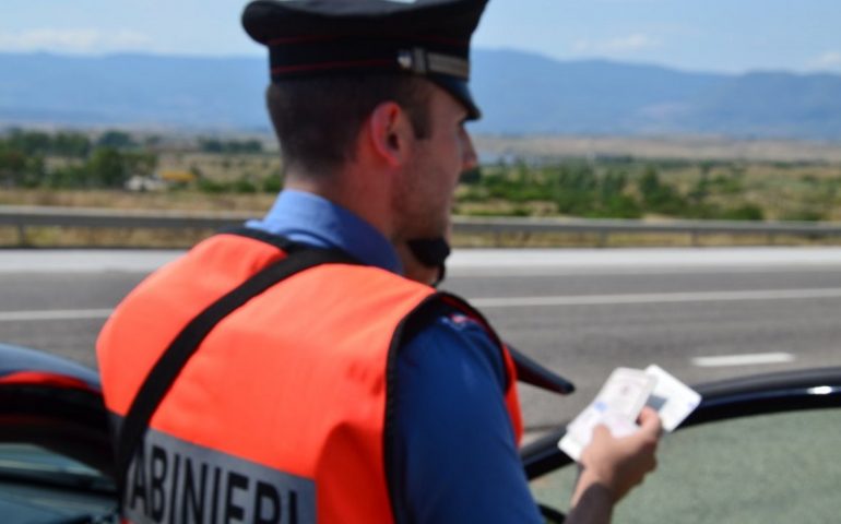 Raccolta e trasporto illecito di rottami ferrosi: nei guai due persone