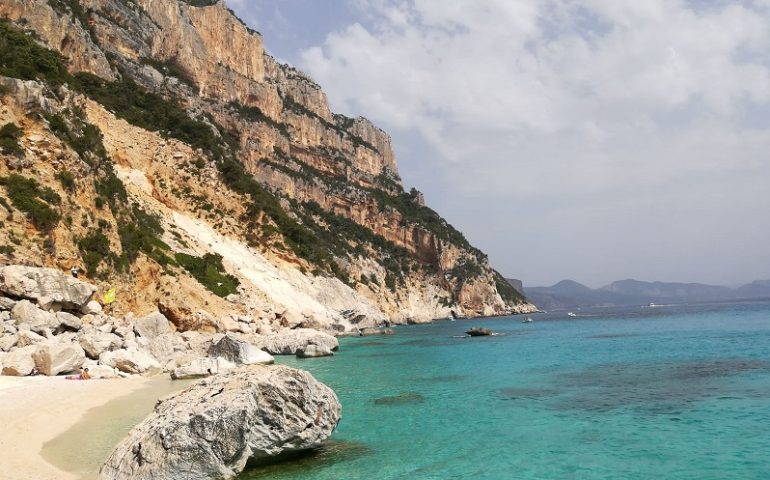 Le foto dei lettori. Meraviglie e dove trovarle: Cala Goloritzé nello scatto di Vanessa Spano