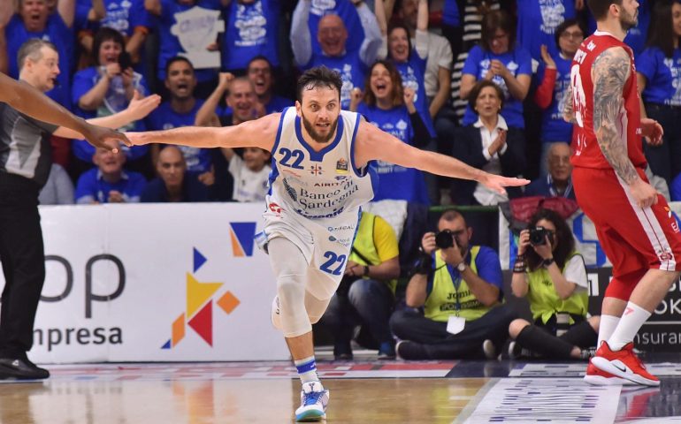 Sale l’attesa per la finale playoff: stasera gara 1 a Venezia per la Dinamo Sassari