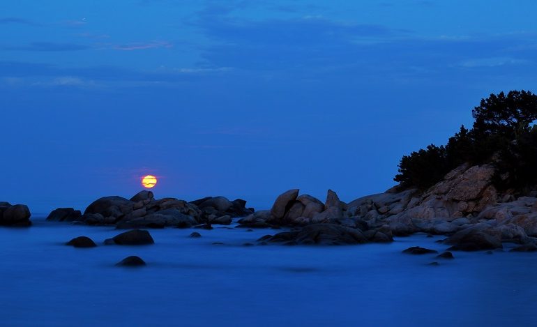 Le foto dei lettori. Orrì in versione “luce soffusa” nel meraviglioso scatto di Simona Maddanu