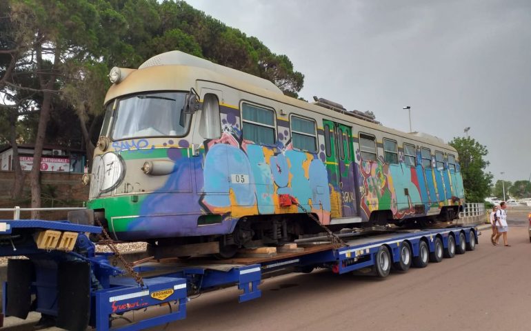 Arbatax, a bordo degli articolati è arrivato stamattina il Trenino Verde