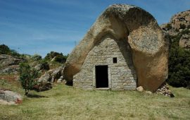 La casa dei Puffi esiste veramente e si trova proprio in Sardegna: ecco dove