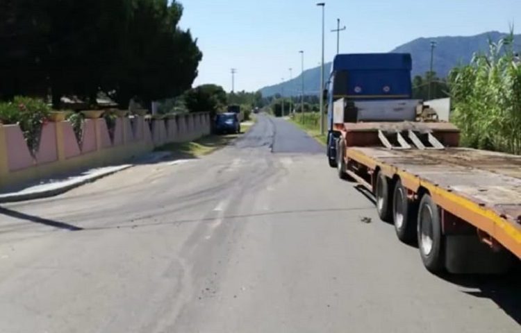 La fotonotizia. Cardedu, la strada rotatoria Perdepera si rifà il look
