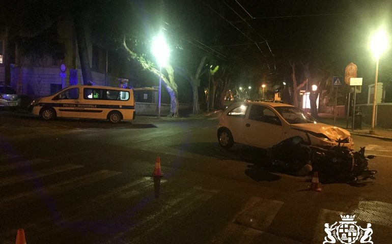 Cagliari, brutto incidente. Auto contro scooter: grave 38enne