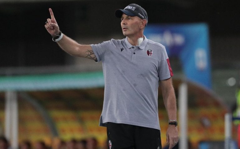 Mihajlovic non si arrende e si presenta in campo per guidare la squadra