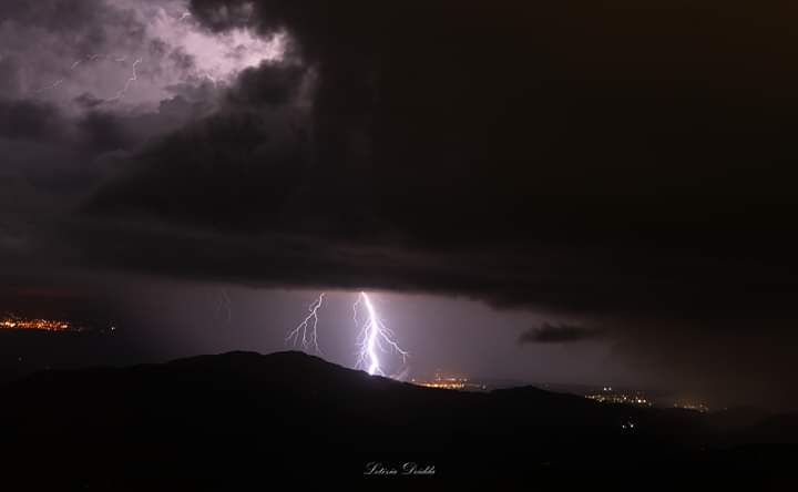 Le foto dei lettori. Temporali ogliastrini nello scatto di Letizia Deiadda