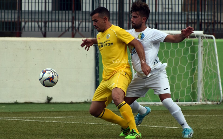 Calcio, Prima Categoria. Villasimius sempre più su, spazzato via l’Atletico. Prima vittoria per i bariesi. Tertenia-Seui? Parola al giudice sportivo