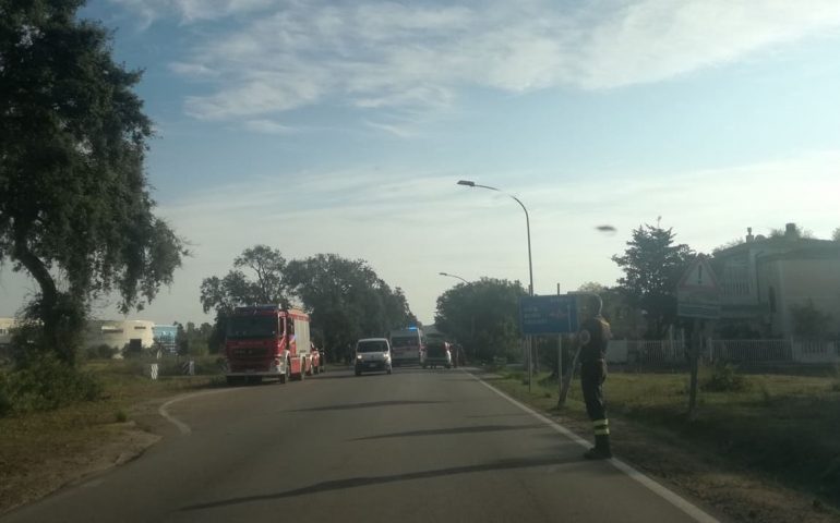 Tortolì, scontro tra due auto nel Viale Arbatax. Vigili del fuoco e 118 al lavoro