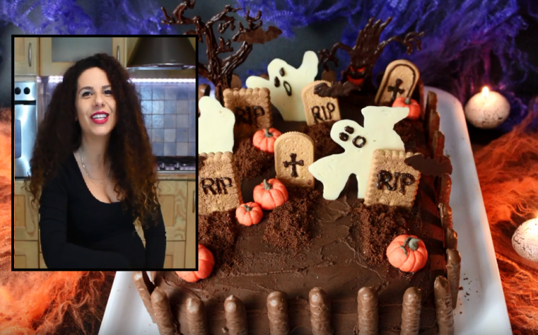 Halloween in cucina. La paurosa ( e buonissima) torta a tema di Patrizia Frau