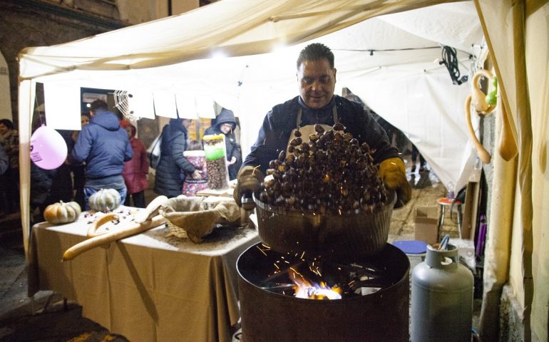 Lanusei: nel weekend torna l’attesissima Sagra delle castagne e del vino, giunta alla VII edizione