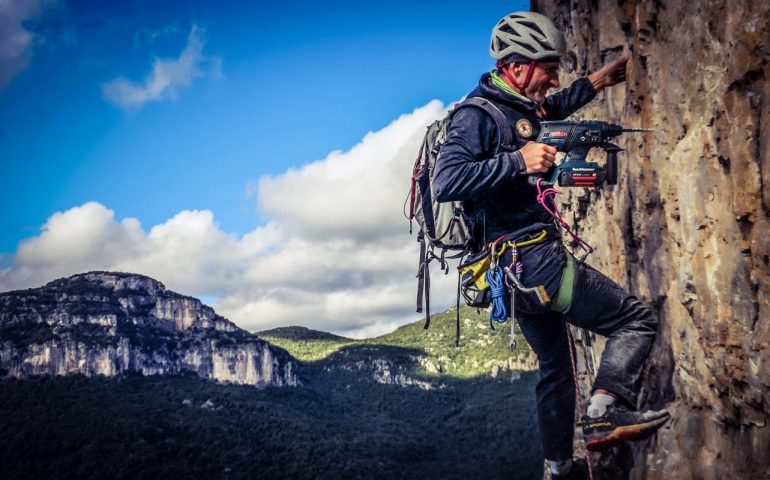 L’Ogliastra scelta dalla Scuola alpina della Finanza per le esercitazioni. A Perdas e Ulassai aperte nuove vie d’arrampicata