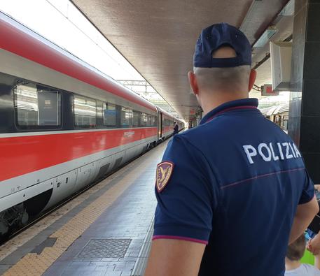 Polizia di Stato, operazione “Alto Impatto” nelle stazioni ferroviarie della Sardegna