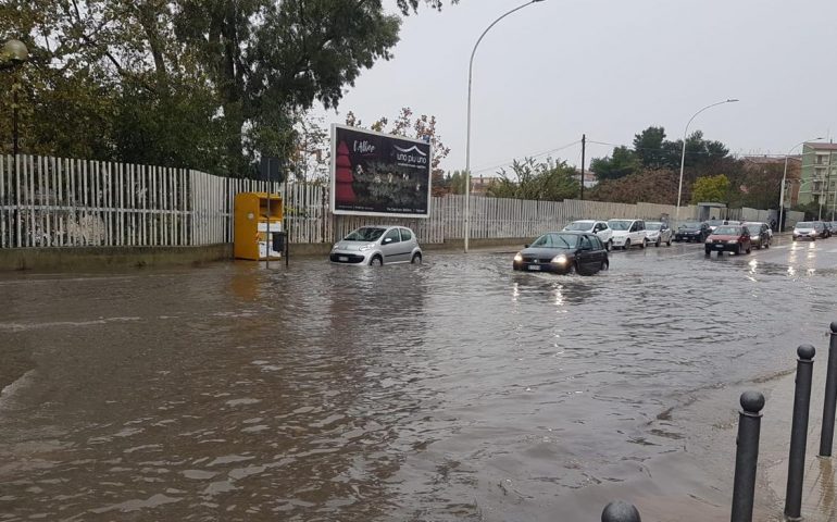 Esonda il Rio Calamasciu: il maltempo mette in ginocchio il Sassarese tra incidenti, allarmi e disagi