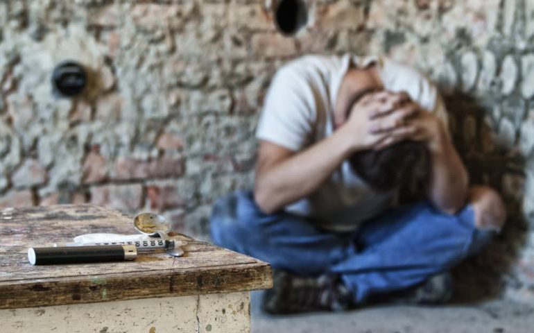 Droga: in Sardegna è emergenza eroina e cocaina. In crescita anche l’abuso di fentanyl