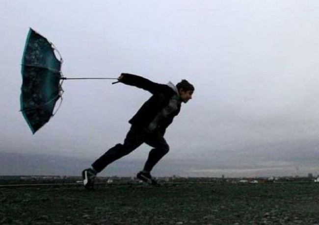 Meteo: oggi meno pioggia ma arriva sua maestà il Maestrale. Temperature giù e forti raffiche