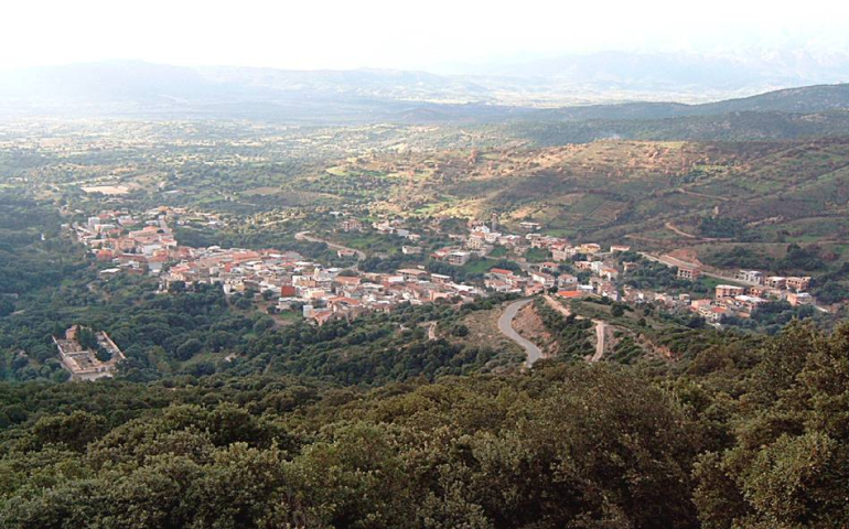 Panorama del paese ogliastrino Triei.