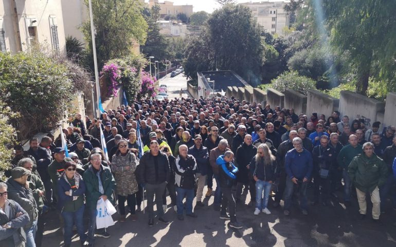 Forestas, nuova protesta: «Senza un rappresentante legale, sono a rischio gli interventi»