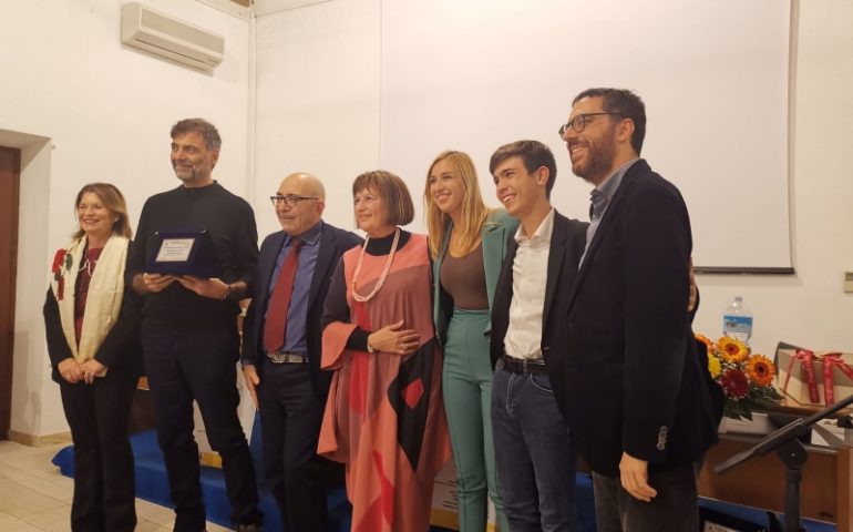 Maurizio Maggi e Dina Lauricella vincitori del Premio Cambosu per narrativa e giornalismo