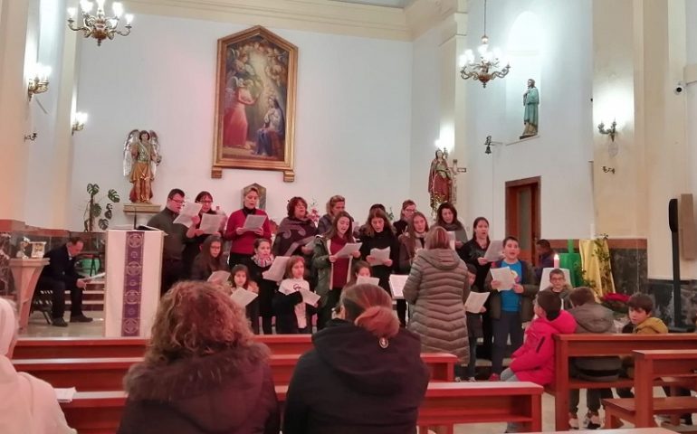 Villagrande, cantare in allegria per attendere il Natale: il Coro Mille e una Nota delizia i presenti