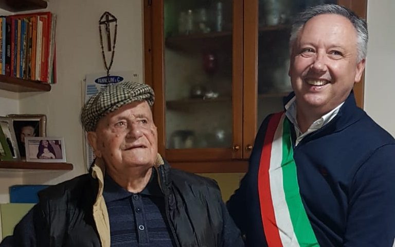 La comunità di Villagrande festeggia i 101 anni di Zio Michelino Scudu