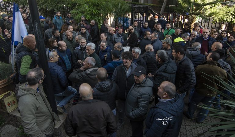 Forestas, ieri stabilizzazione di 346 lavoratori a Nuoro. Presto 400 firme a Lanusei