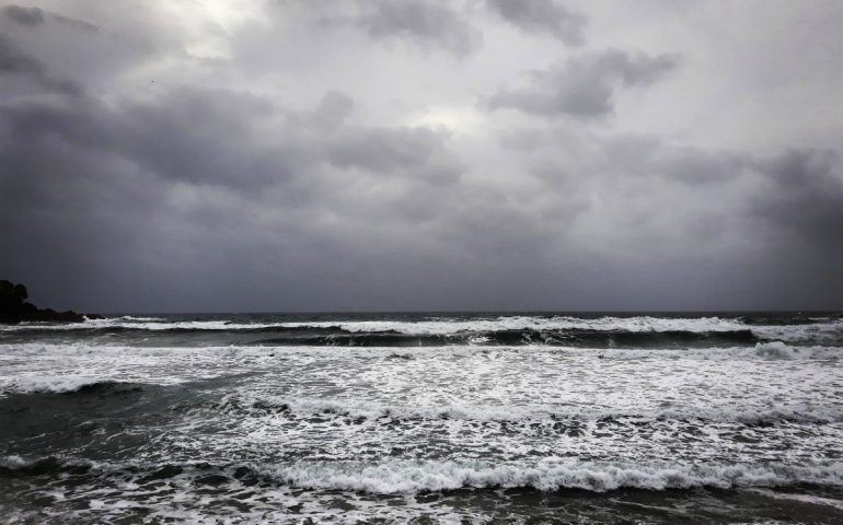 Meteo. Nessun miglioramento nella Sardegna orientale: ancora vento e disagi. Nuoro la città più fredda