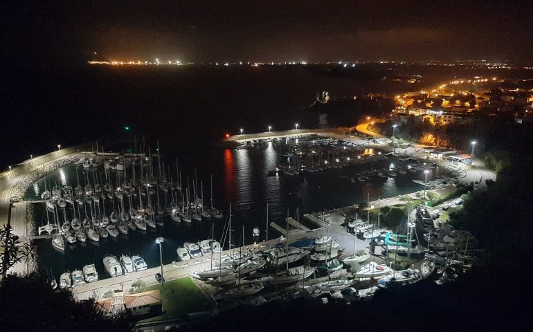 Le foto dei lettori. Il porticciolo di Santa Maria Navarrese in tutta la sua notturna bellezza