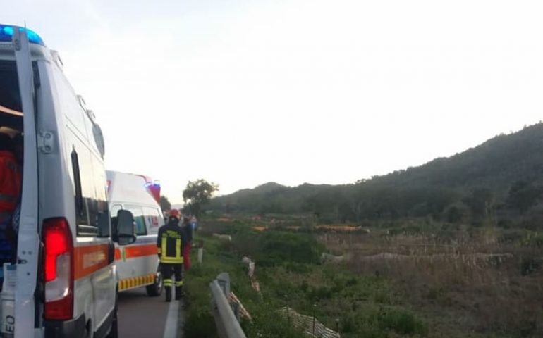 Tamponamento a catena sulla Bari Sardo-Tortolì. Strada temporaneamente bloccata